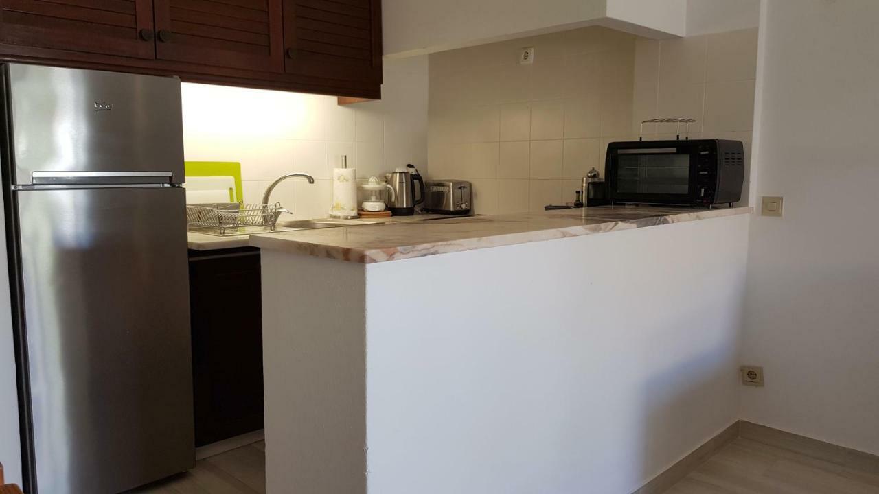 Magnific Studio With A Cozy Garden, 5 Minutes To The Beach Albufeira Exterior photo